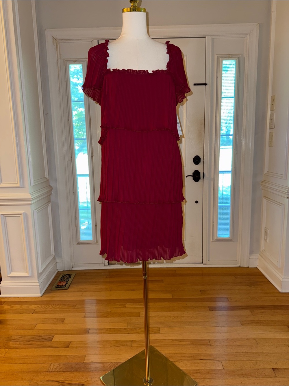 DKNY Women's Burgundy Tiered Pleated Square-Neck Dress